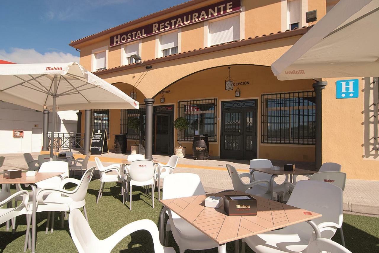 Hostal Los Batallones Torrejon de Velasco Ngoại thất bức ảnh